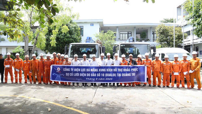 EVNCPC huy động gần 350 nhân lực hỗ trợ Quảng Trị và Hà Tĩnh sau bão