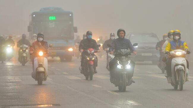 Miền Bắc nhiều mây, sáng có mưa phùn và sương mù