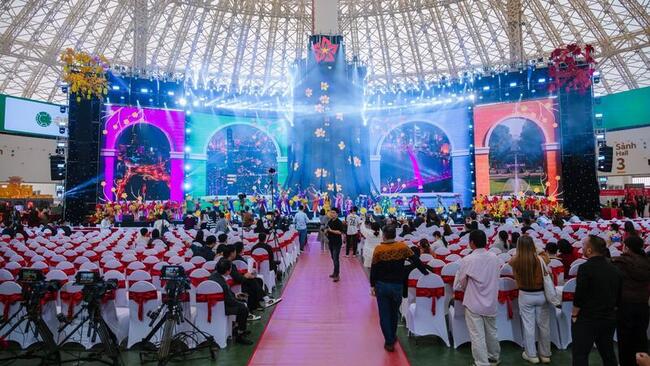 Hội chợ Mùa Xuân ngày 8/2 tung loạt ưu đãi, giảm giá đến 70%