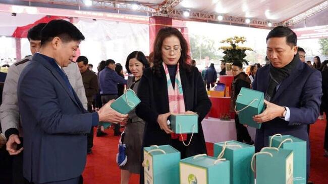 Hà Nội mở thêm gần 300 gian hàng OCOP phục vụ người dân dịp Tết 2026