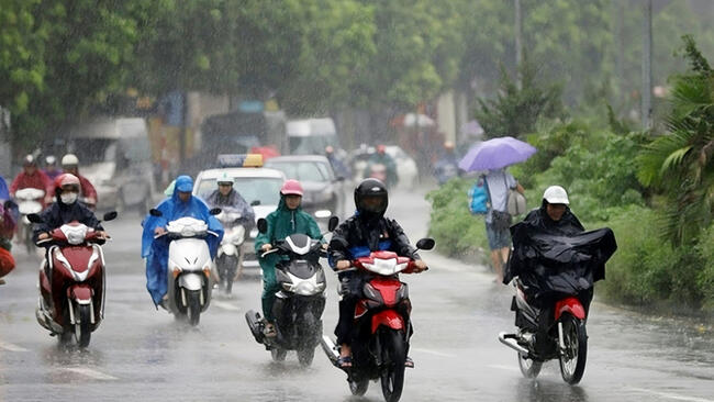 Dự báo thời tiết ngày 5/5: Bắc Bộ trời nắng, Nam Bộ mưa dông