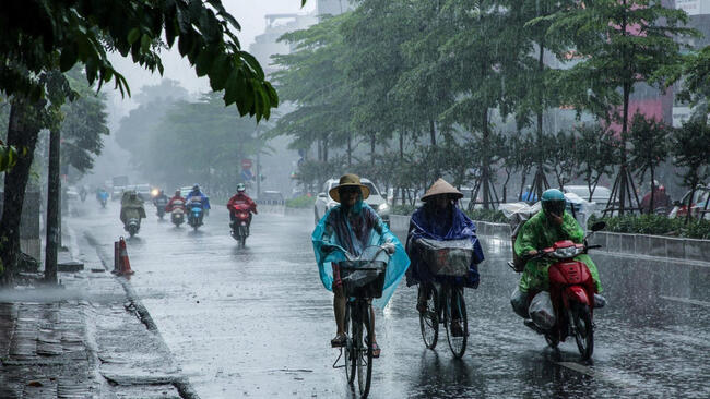 Dự báo thời tiết ngày 18/5: Mưa dông tiếp tục xuất hiện trên cả nước