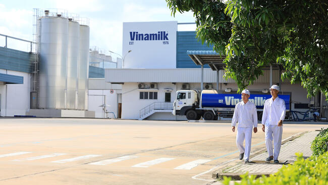 Vinamilk: 3 năm liên tiếp là doanh nghiệp sữa duy nhất của Việt Nam trong Fortune 500 Đông Nam Á
