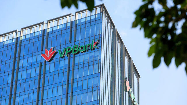 Chất lượng tài sản tiếp tục cải thiện, VPBank được nhiều CTCK đánh giá tích cực