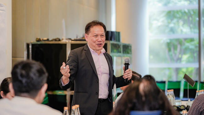 CEO “đổi vai” để nhìn doanh nghiệp bằng mắt nhà đầu tư và khách hàng