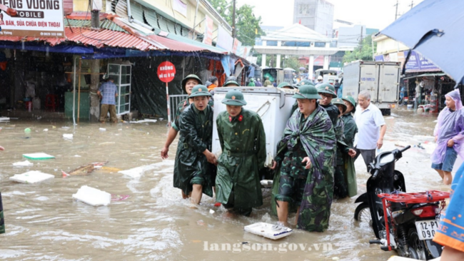 Mưa lũ gây ảnh hưởng lớn tại Lạng Sơn, các lực lượng chức năng tích cực hỗ trợ