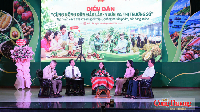 Đắk Lắk: Nông dân lập nhóm bán hàng online, liên kết mở rộng thị trường
