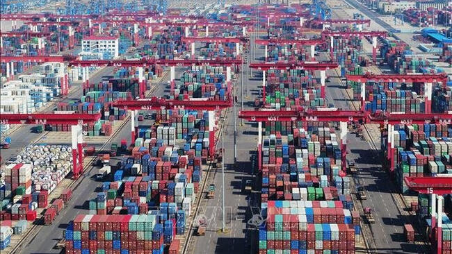 Kinh tế toàn cầu vẫn tăng trưởng dù chịu liên tiếp các cú sốc