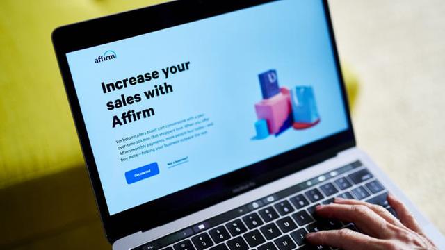 4 thay đổi lớn trong mùa mua sắm cuối năm ở Mỹ: Không còn chuộng mua online, xu hướng mua trước trả tiền sau lên ngôi - Ảnh 2. 4 thay đổi lớn trong mùa mua sắm cuối năm ở Mỹ: Không còn chuộng mua online, xu hướng mua trước trả tiền sau lên ngôi - Ảnh 2.