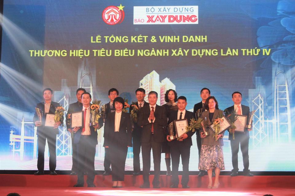 Các doanh nghiệp nhận giải thưởng.