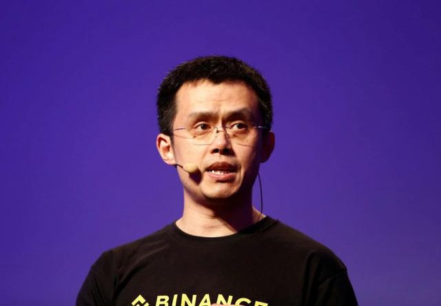 10 tỷ phú kiếm được nhiều tiền nhất một năm qua: CEO Binance, Warren Buffett góp mặt  - Ảnh 2.