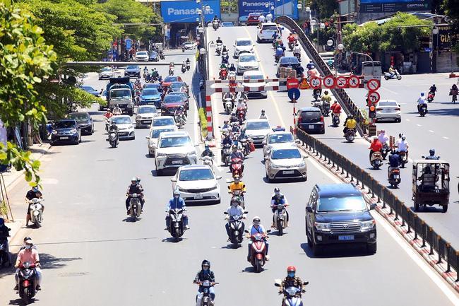 Dự báo thời tiết ngày 25/4/2022: Hà Nội nắng nóng trên 35 độ - Ảnh 1