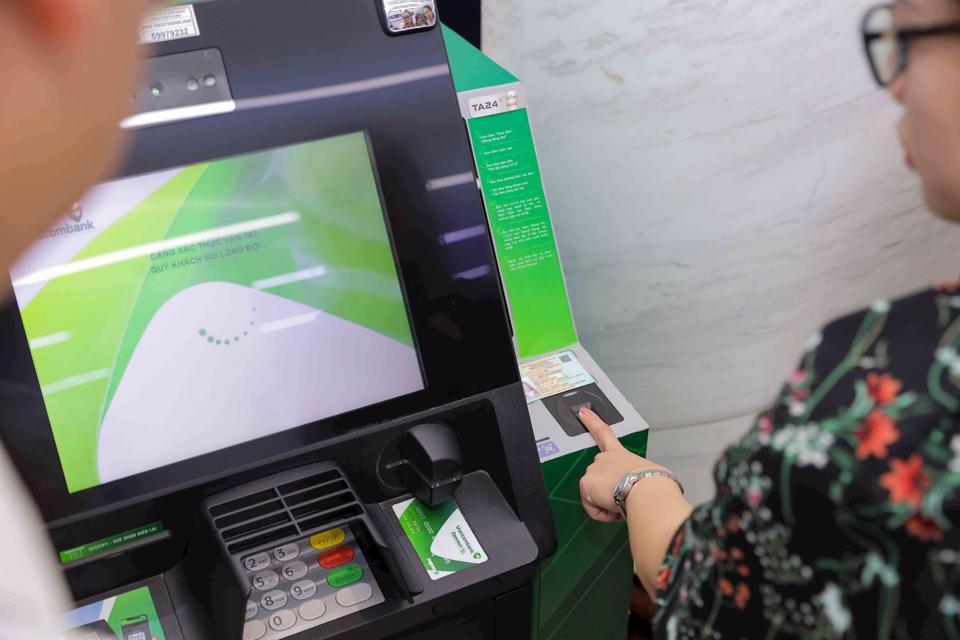 Vietcombank Ba Đình khai trương trụ sở mới - Ảnh 6