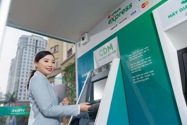 Lợi nhuận nửa năm VPBank đạt hơn 15,3 nghìn tỷ đồng, vượt hơn 50% kế hoạch năm - Ảnh 2.