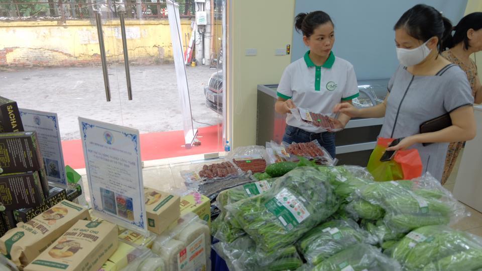 Hà Nội sẽ phối hợp cùng TikTok mở các lớp tập huấn về kỹ năng bán hàng trên nền tảng mạng xã hội. Ảnh: Lâm Nguyễn  