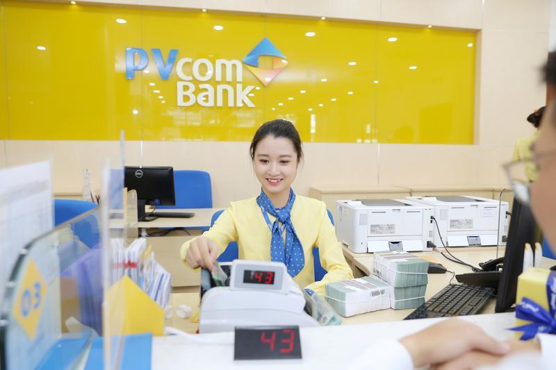 Ngân hàng góp phần giải bài toán chi phí chuyển tiền cuối năm - Nhịp sống  kinh tế Việt Nam & Thế giới