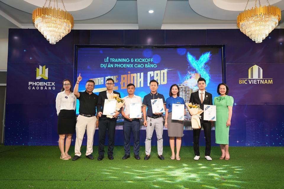 Đại lý nhận giấy chứng nhận là đơn vị phân phối chính thức dự án Phoenix Cao Bằng