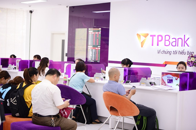 Tập đoàn vàng bạc đá quý của doanh nhân Đỗ Minh Phú đang kinh doanh ra sao? - Ảnh 6. Tập đoàn vàng bạc đá quý của doanh nhân Đỗ Minh Phú đang kinh doanh ra sao? - Ảnh 6.