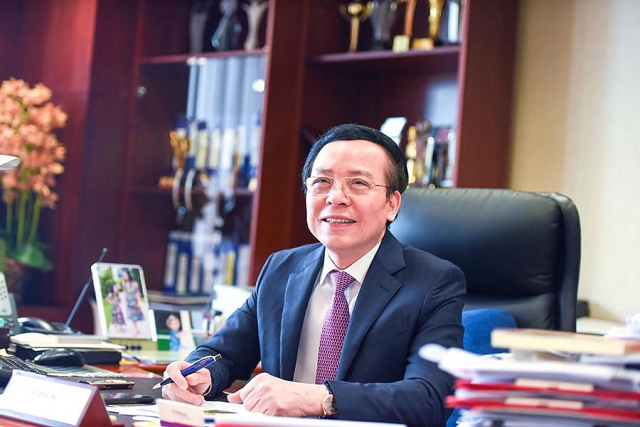 Tập đoàn vàng bạc đá quý của doanh nhân Đỗ Minh Phú đang kinh doanh ra sao? - Ảnh 2. Tập đoàn vàng bạc đá quý của doanh nhân Đỗ Minh Phú đang kinh doanh ra sao? - Ảnh 2.