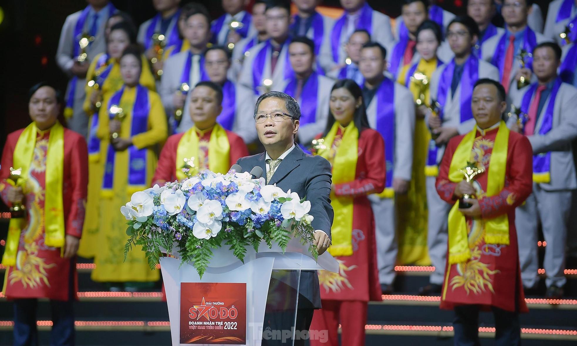 Vinh danh 10 doanh nhân trẻ xuất sắc nhận Giải thưởng Sao Đỏ năm 2022 ảnh 9