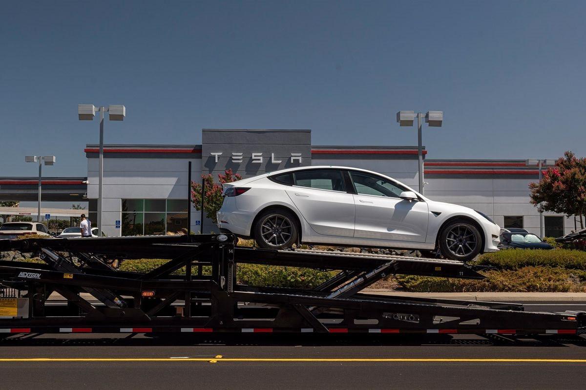 Từng tự tin không cần quảng cáo, Tesla bất ngờ thay đổi chiến lược để thoát ‘ế’ - Ảnh 3. Từng tự tin không cần quảng cáo, Tesla bất ngờ thay đổi chiến lược để thoát ‘ế’ - Ảnh 3.