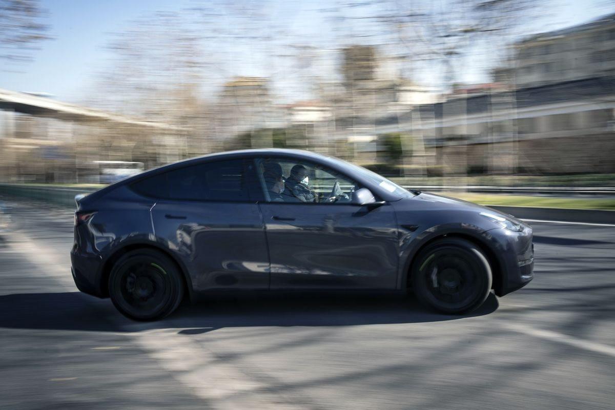 Từng tự tin không cần quảng cáo, Tesla bất ngờ thay đổi chiến lược để thoát ‘ế’ - Ảnh 2. Từng tự tin không cần quảng cáo, Tesla bất ngờ thay đổi chiến lược để thoát ‘ế’ - Ảnh 2.