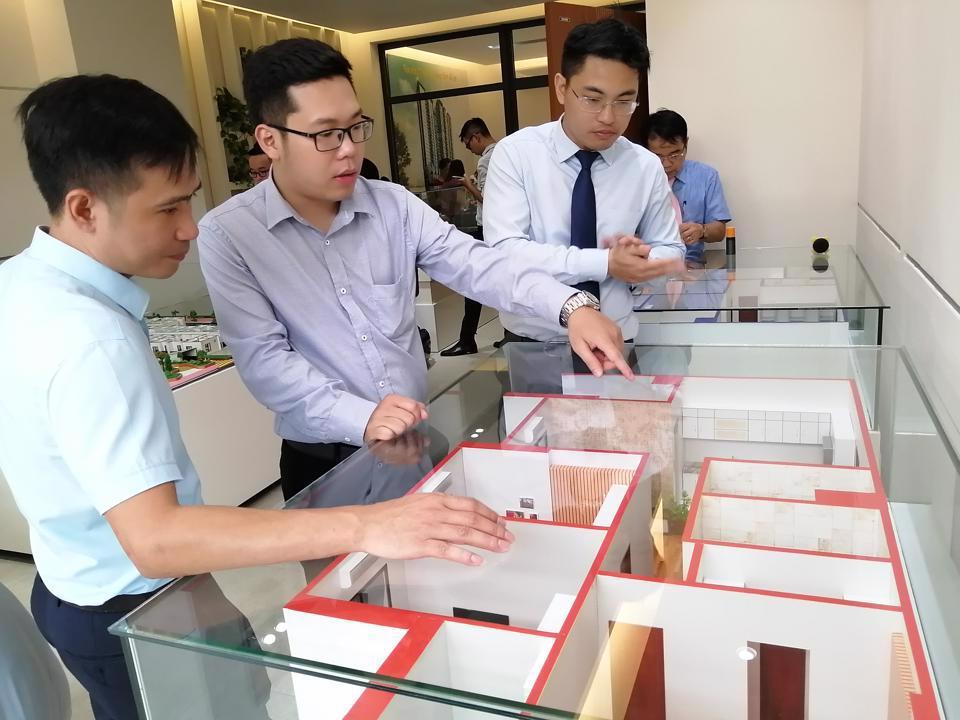 Nhà đầu tư cẩn trọng trong việc