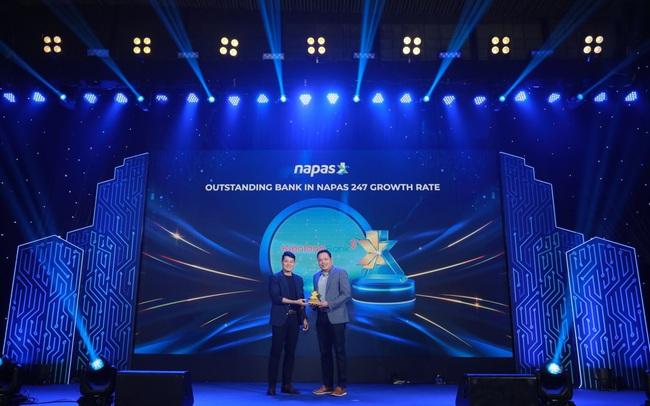 KienlongBank dẫn đầu về tốc độ tăng trưởng số lượng giao dịch Napas247 KienlongBank dẫn đầu về tốc độ tăng trưởng số lượng giao dịch Napas247