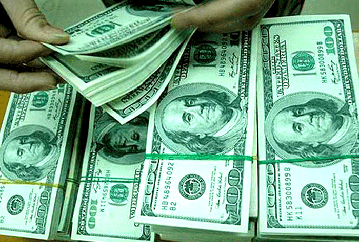 Tỷ giá USD giảm mạnh trên thị trường tự do. Ảnh minh họa.