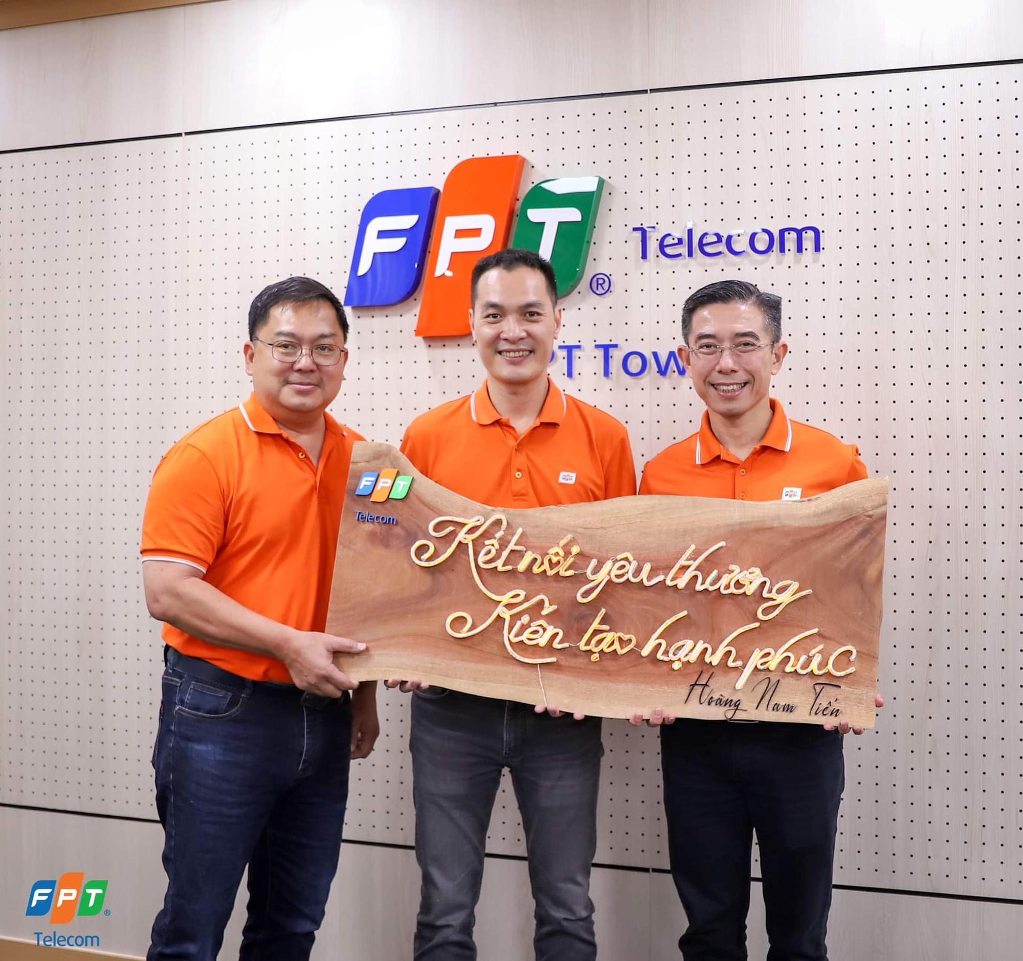 Vị doanh nhân vừa "rời ghế" Chủ tịch FPT Telecom: 30 năm làm việc vẫn hối hận vì chưa kiếm đủ tiền, từng gây xôn xao với quan điểm "cha mẹ đừng làm bạn với con" - Ảnh 1.