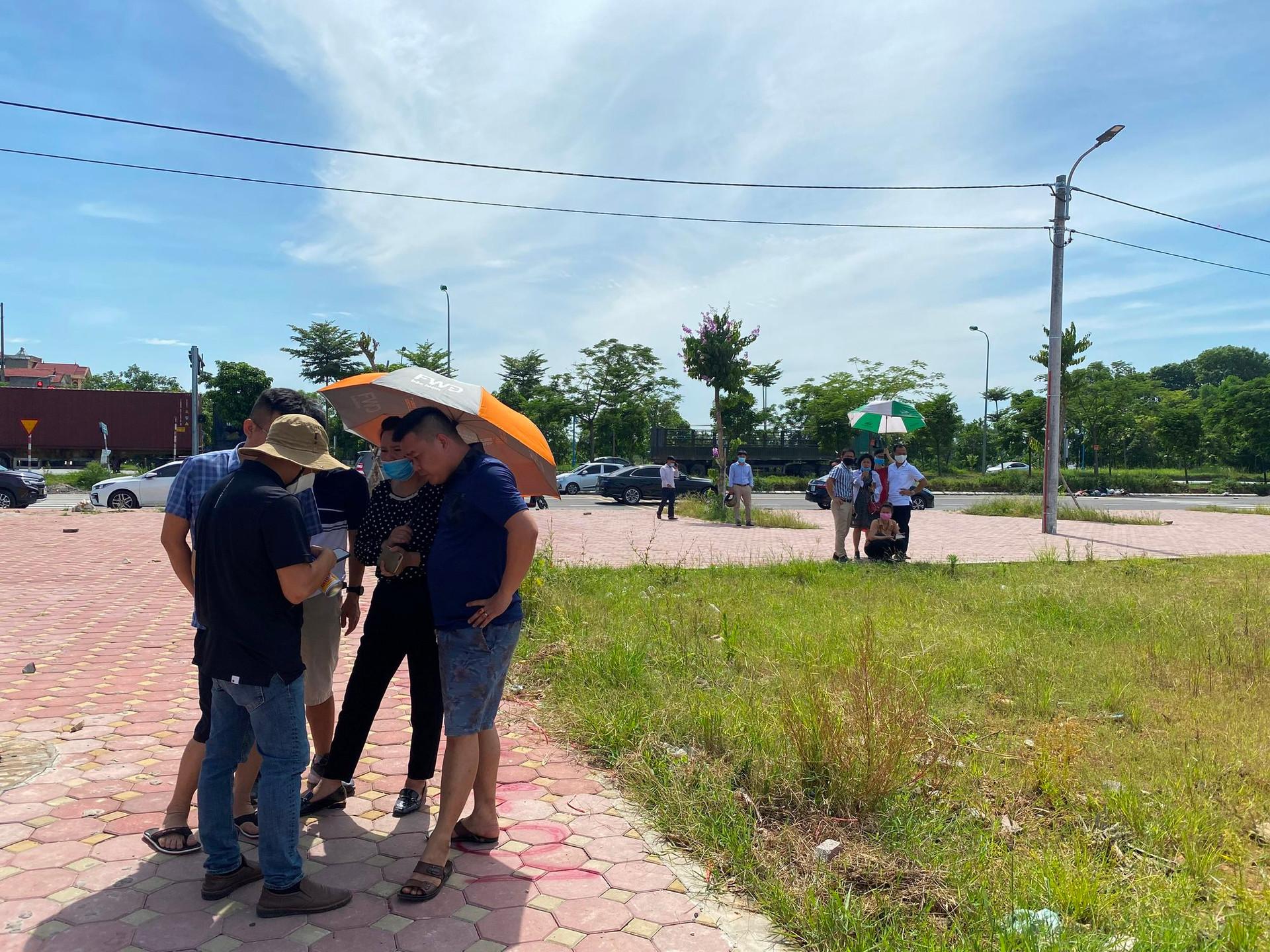 "Hết đường" mua bán bất động sản "hai giá" khi thành lập sàn giao dịch quyền sử dụng đất - Ảnh 2.