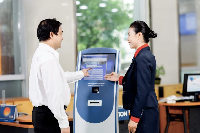 Sacombank củng cố nền tảng để phát triển bền vững - Ảnh 3.