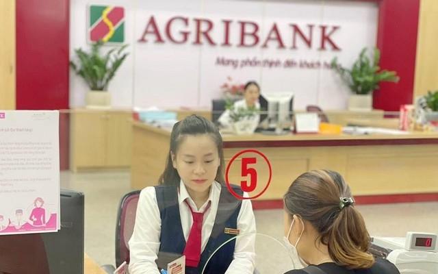 Agribank và Vietcombank giảm lãi suất huy động từ ngày 14/9, xuống mức thấp lịch sử