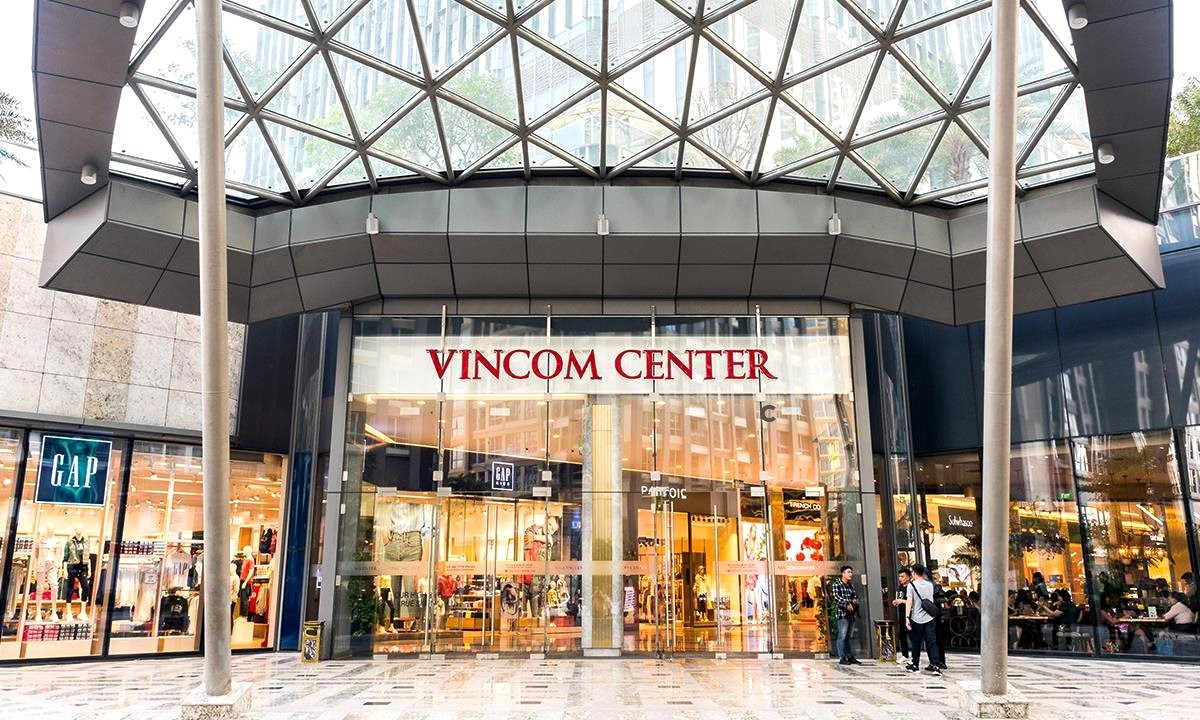 Nóng: Vingroup thoái 41,5% vốn Vincom Retail - Ảnh 1.