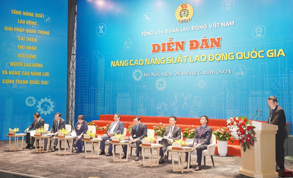 Khai mạc diễn đàn