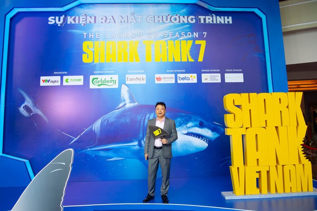 Shark Tank ở góc độ giải trí: Mọi người vỗ tay rất to khi startup bị Shark mắng mỏ, Shark Hưng không biết startup lên sóng bán gì và những câu nói trên sóng mang tính