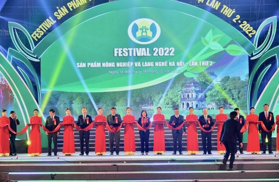 Hình ảnh khai mạc Festival sản phẩm nông nghiệp và làng nghề Hà Nội lần thứ 2 năm 2023.