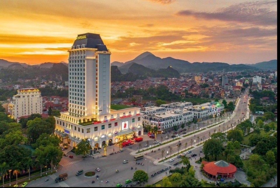 Thành phố Lạng Sơn ngày càng khang trang, sạch đẹp và phát triển.