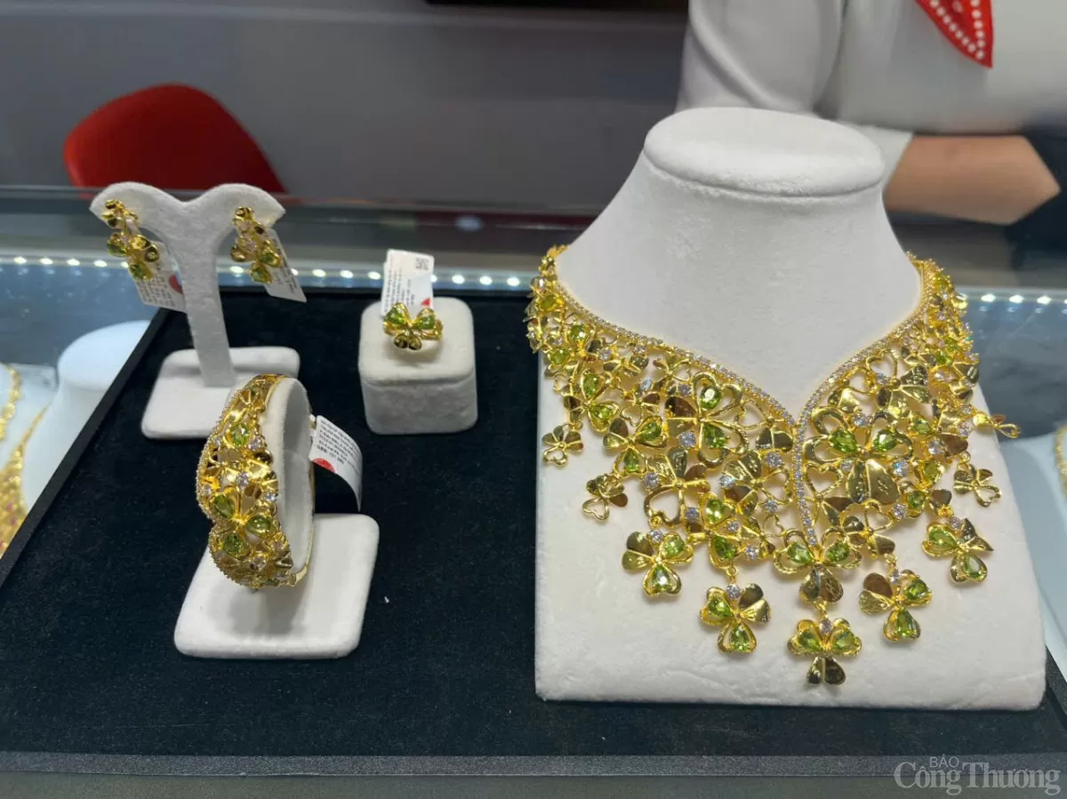 Giá vàng chiều nay 19/12/2024 Giá vàng chiều nay 19/12/2024