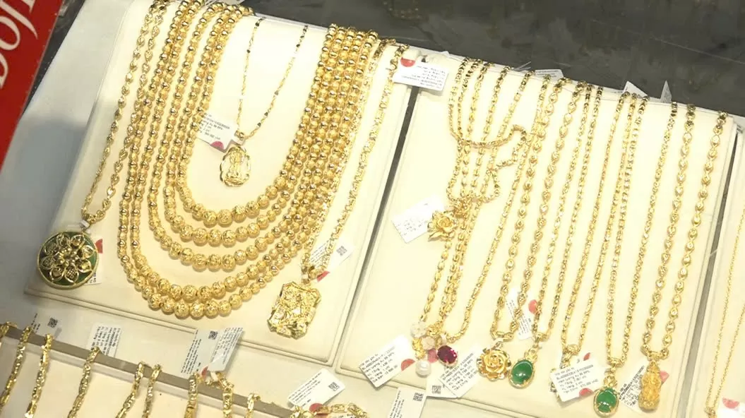 Giá vàng hôm nay 25/12/2024 Giá vàng hôm nay 25/12/2024