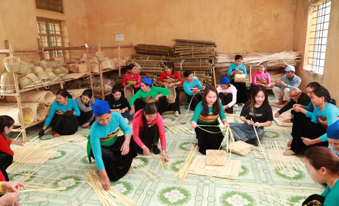 to-hop-tac-may-tre-xa-dien-thuong-2.png