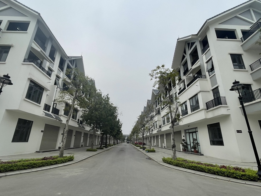 Biệt thự, nhà liền kề bỏ hoang tại Hà Nội giá cao ngất ngưởng.