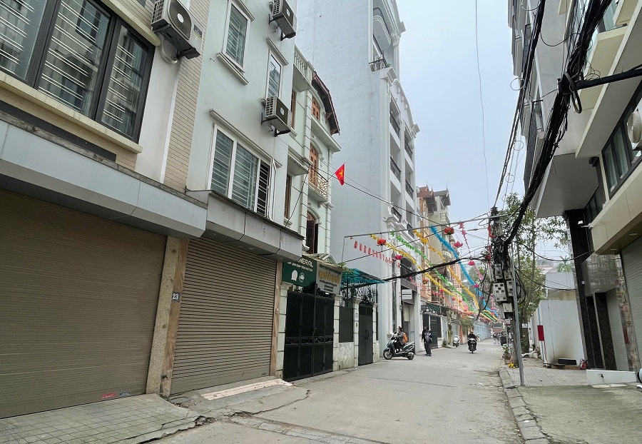 Nhiều căn nhà ở riêng lẻ trong ngõ tại Hà Nội đang được rao bán với mức giá hàng chục tỷ đồng.