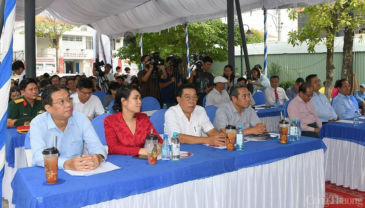 TP.Hồ Chí Minh: Trao chứng nhận 20 sản phẩm OCOP 3 sao TP. Hồ Chí Minh: Trao chứng nhận 20 sản phẩm OCOP 3 sao