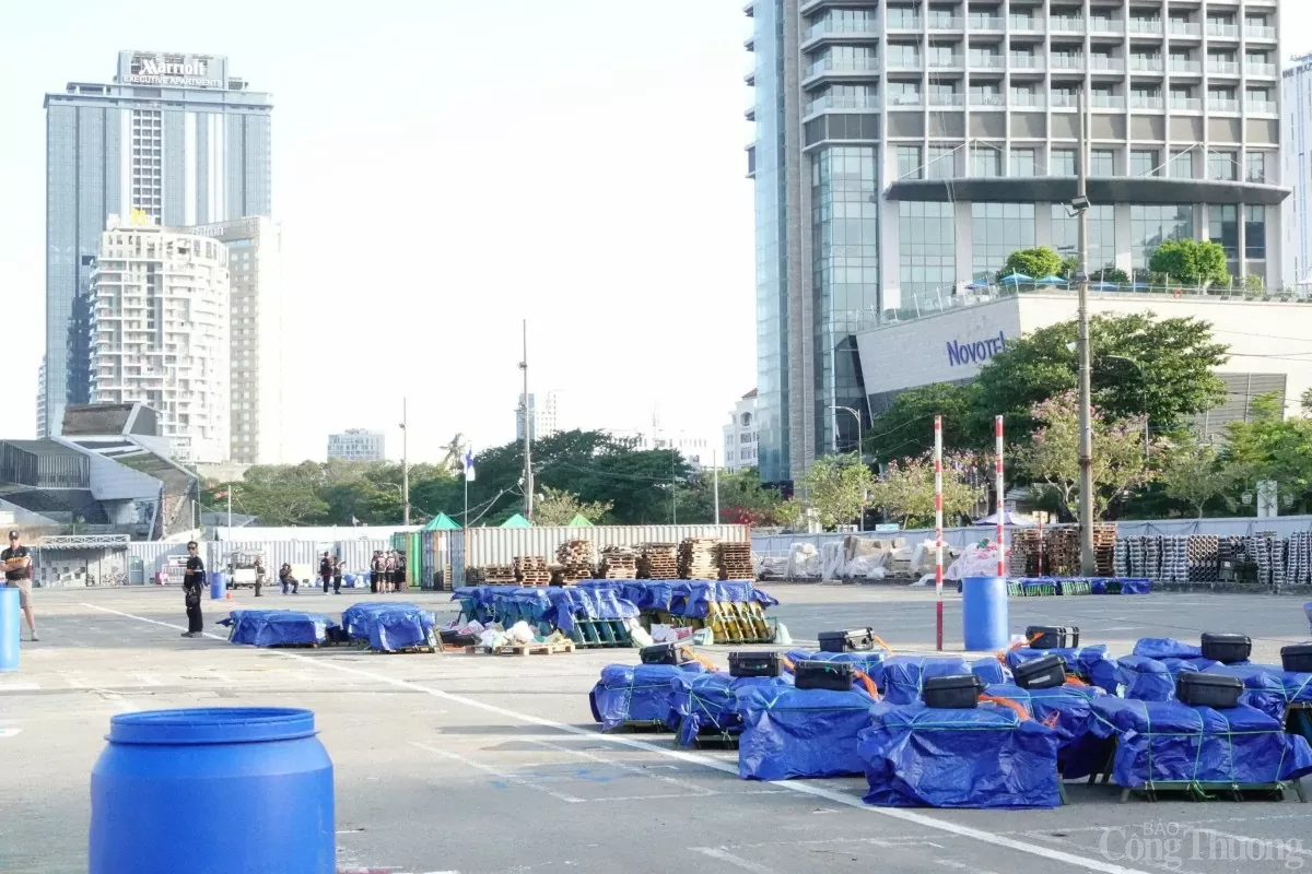 Khu vực bài trí trận địa pháo hoa của đội Phần Lan Khu vực bài trí trận địa pháo hoa của đội Phần Lan