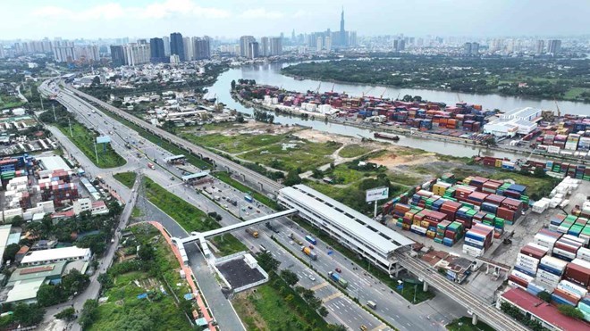 Khu đất dọc tuyến Metro số 1 TPHCM sẽ được thu hồi để bán đấu giá. Ảnh: Anh Tú