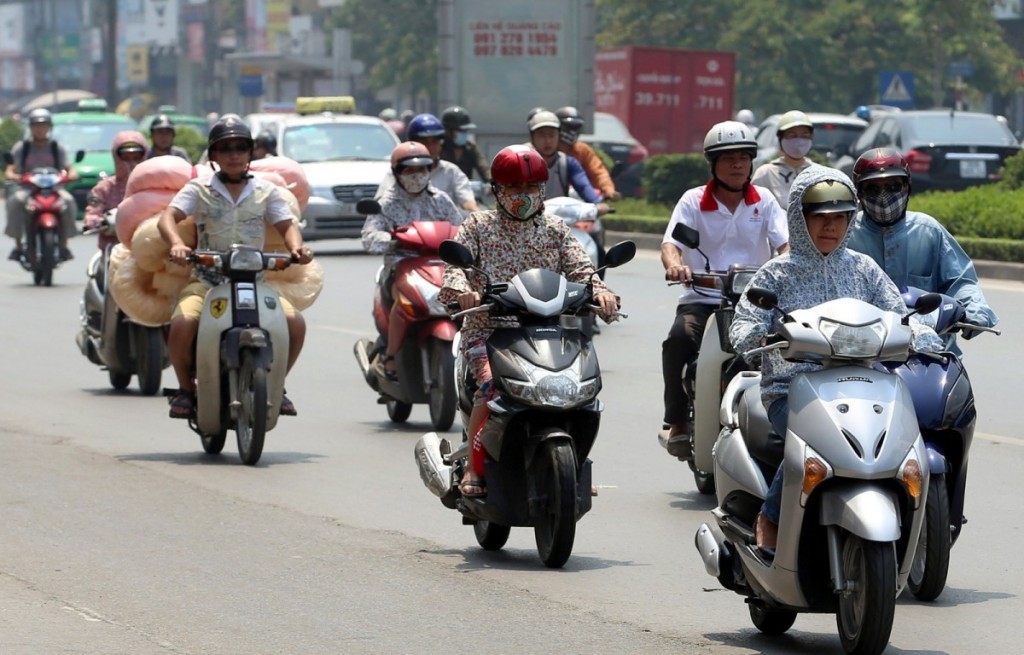 Bắc Bộ ngày nắng nóng, chiều tối và đêm có mưa rào