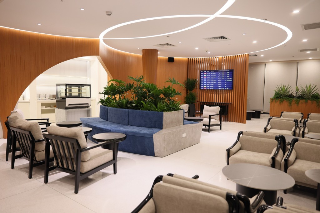 Phòng chờ PVcomBank Premier Lounge gây ấn tượng với khách hàng nhờ thiết kế sang trọng, hài hòa Phòng chờ PVcomBank Premier Lounge gây ấn tượng với khách hàng nhờ thiết kế sang trọng, hài hòa