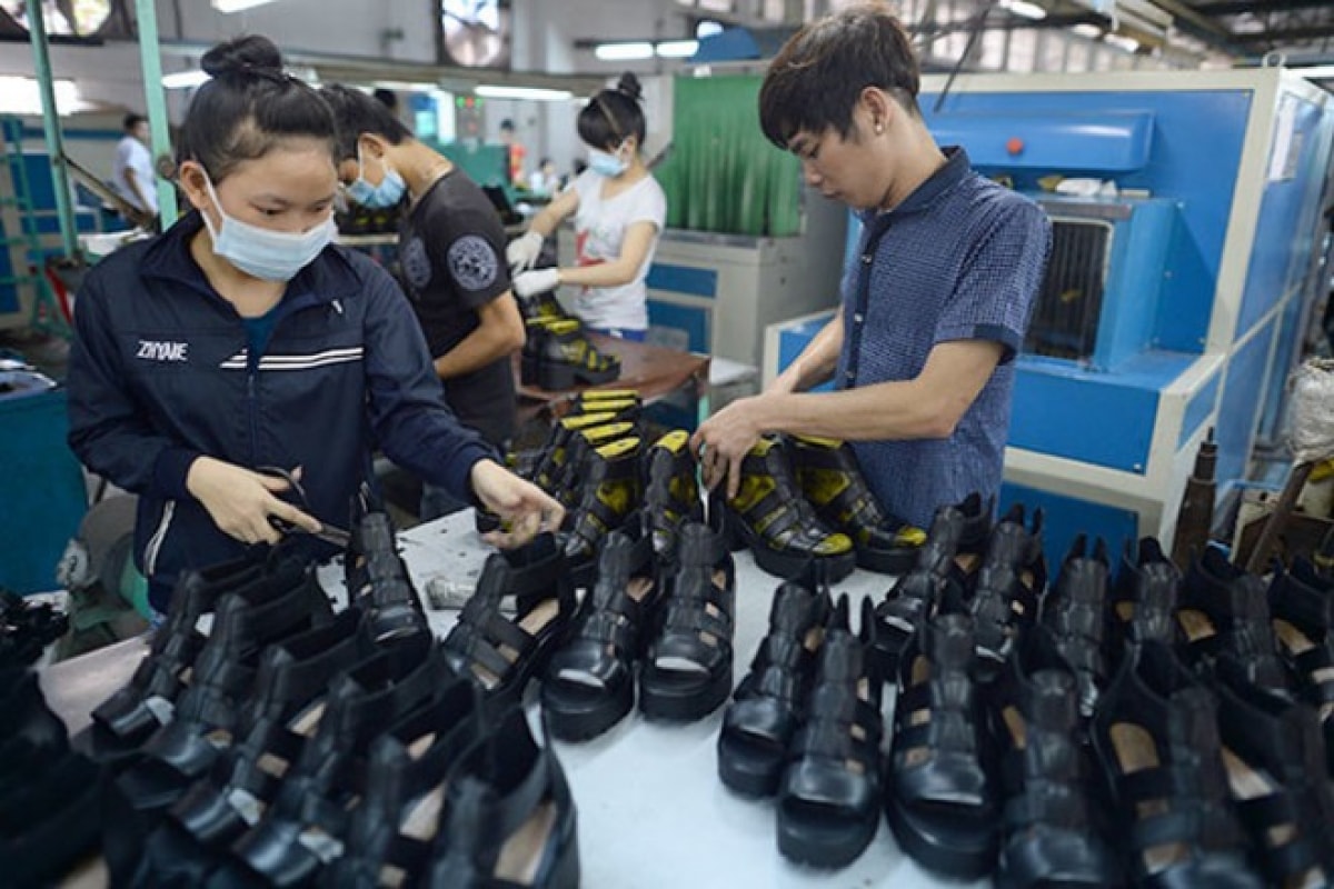 Xuất khẩu da giày Việt Nam bứt phá 14 tỷ USD, vững chắc vị thế thứ 2 thế giới