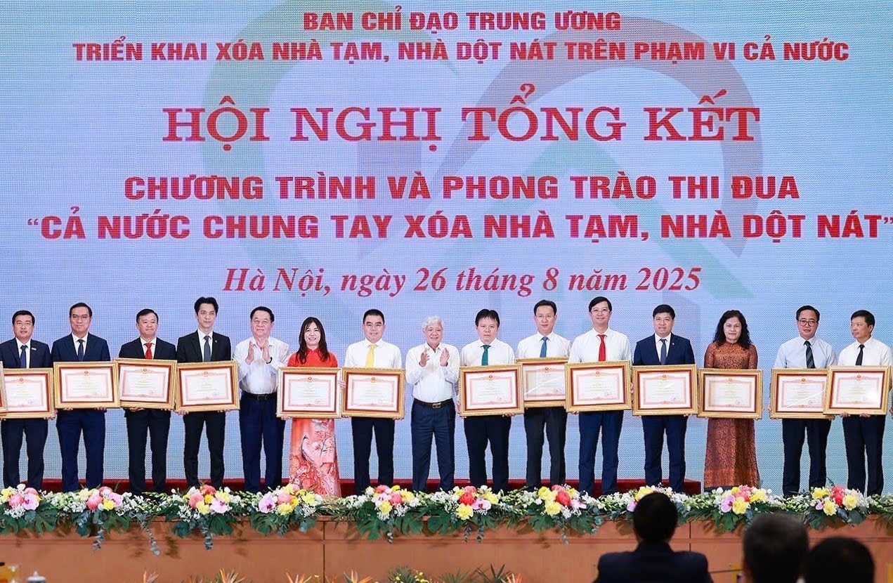 0fc0cbe94456cc089547.jpg